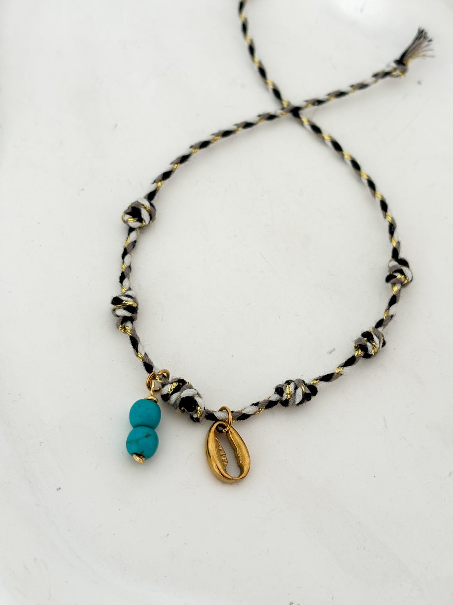 Pulsera encanto nudos