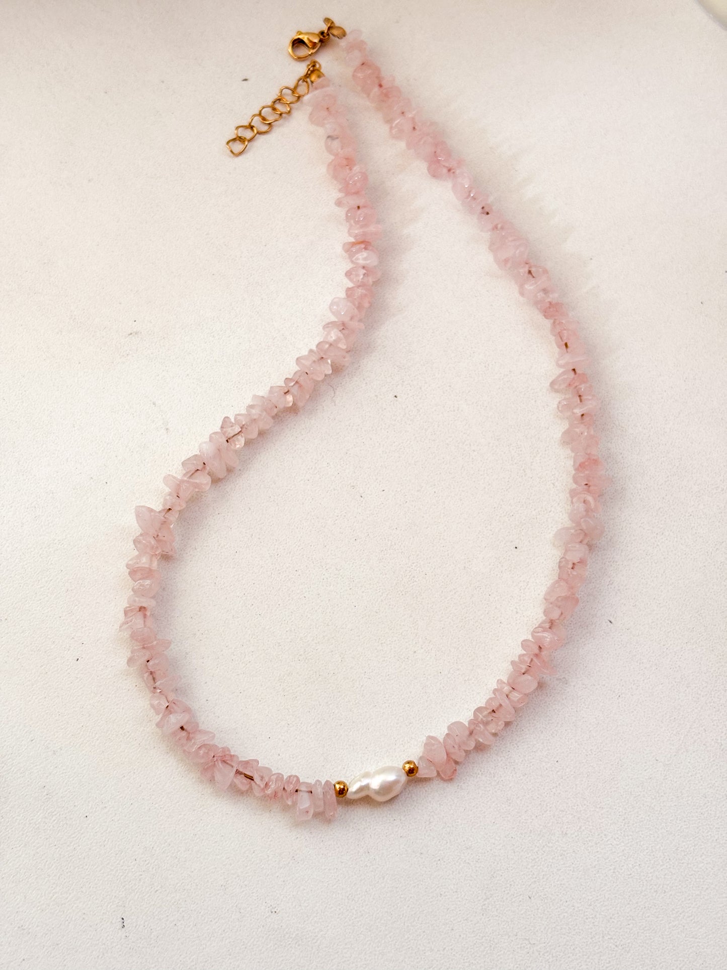Collar piedras cuarzo rosa