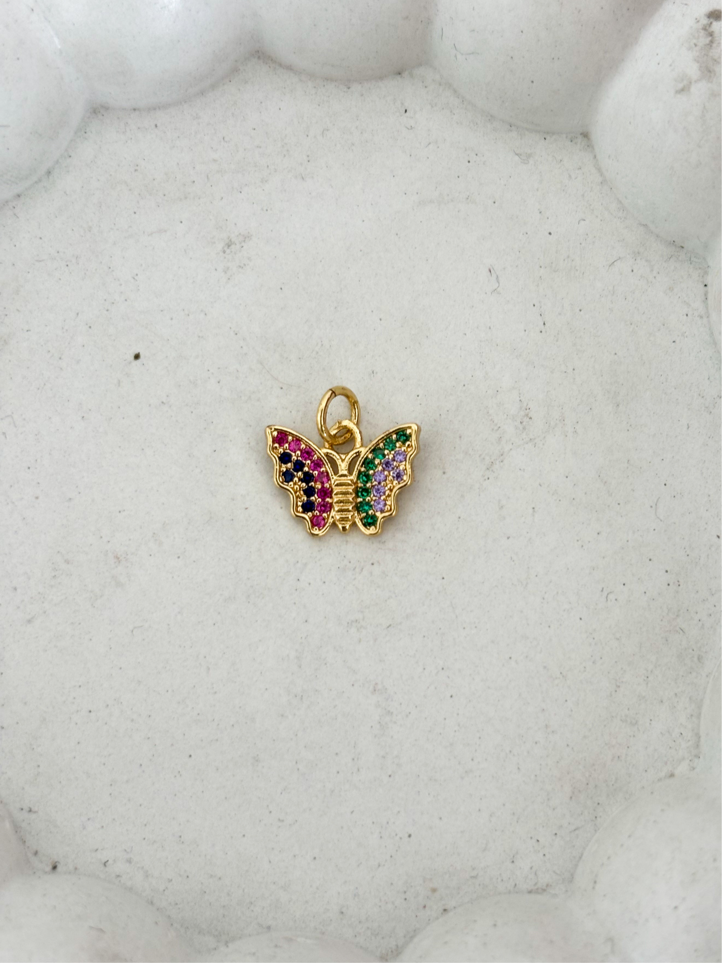 Mariposa circon color