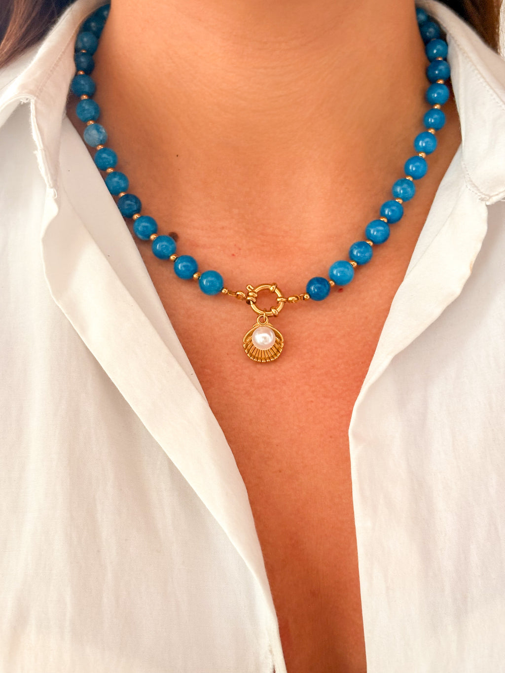 Collar calcitas azulino