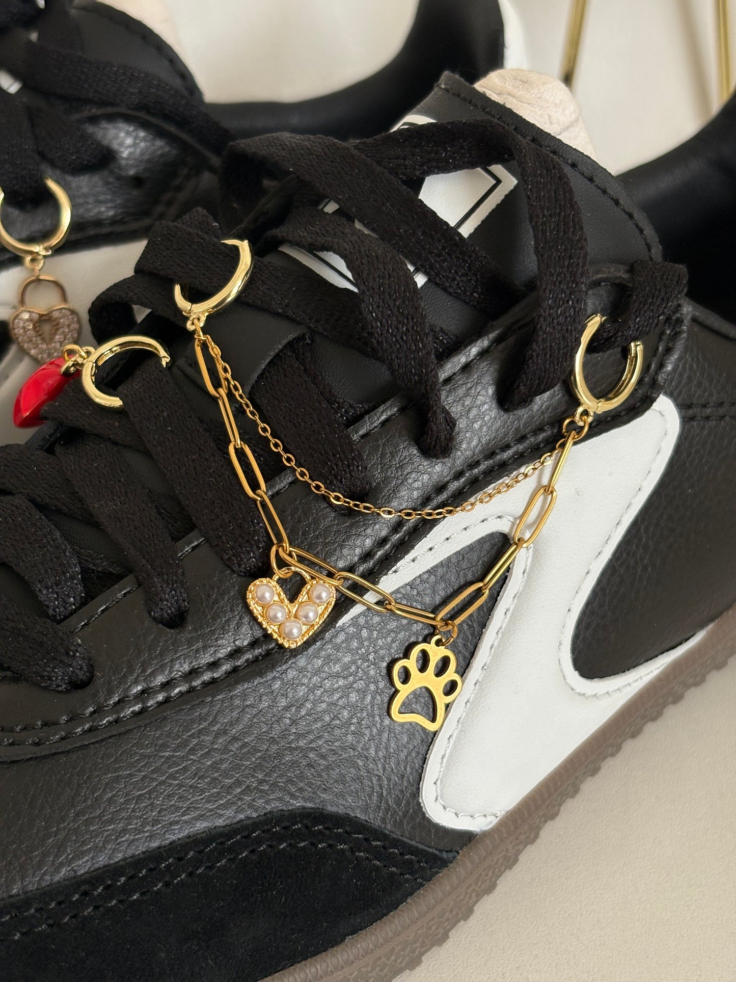 Charm huella doble cadena